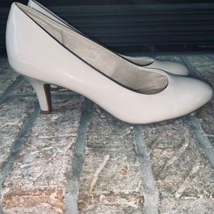 Life stride heels